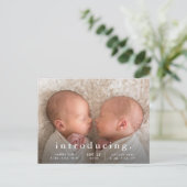 Carte Postale Faire-Part de Naissance Photo Jumeaux Minimaliste  (Debout devant)