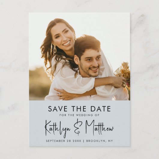 Carte Postale Faire-part Dusty Blue Fun Script Moderne Photo Mariage Économ (Devant)