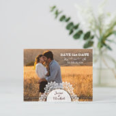 Carte Postale Faire-part Économisez la date de la grange rustique (Debout devant)