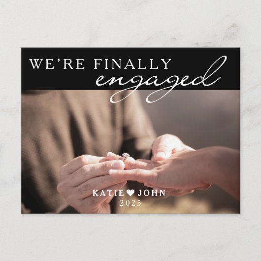 Carte Postale Faire-part Élégant Nous sommes enfin fiancés Photo Engagement (Devant)