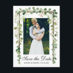 Carte Postale Faire-part Élégante Photo Botanique Verte Enregistrer La Date<br><div class="desc">Moderne Élégant,  Feuilles d'Eucalyptus Vert Botanique,  Cadre en Bois,  Enregistrer La Date de Mariage Carte Postale Photo</div>