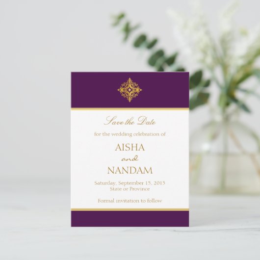 Carte Postale Faire-part Enregistrer la date Gold and Purple Postcard (Debout devant)