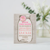 Carte Postale Faire-part enregistrer la date rustique burlap mason jar rose (Debout devant)