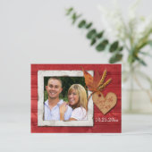 Carte Postale Faire-part FAUX Wood, Feuille, Coeur Enregistrer la date Cart (Debout devant)