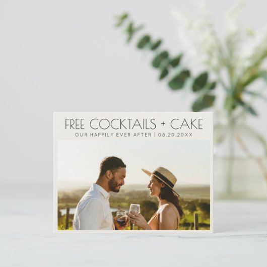 Carte Postale Faire-part Gâteau de cocktails gratuits drôles Mariage Sauver (Debout devant)