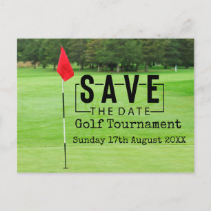 Carte Postale Faire-part Golf Sauvez la date avec drapeau de golf sur vert