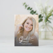 Carte Postale Faire-part Graduation 2025 Script photo (Debout devant)