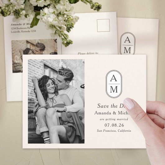 Carte Postale Faire-part Initiales modernes beige simple, photos pour save