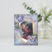 Carte Postale Faire-part Jacaranda Blooms & Lily Bouquet Enregistrer la dat (Debout devant)