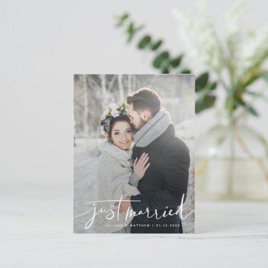 Carte Postale Faire-part Juste marié Décontracté Script Mariage (Debout devant)