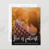 Carte Postale Faire-part Mariage Amour est Patient Reporté Simple Photo (Devant / Derrière)