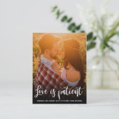 Carte Postale Faire-part Mariage Amour est Patient Reporté Simple Photo (Debout devant)