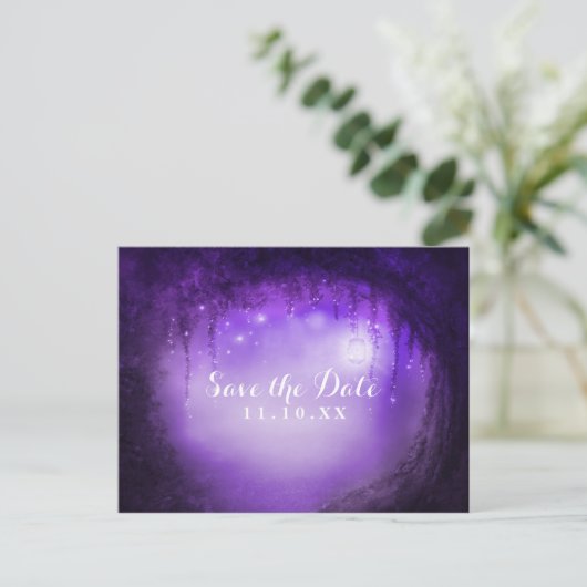Carte Postale Faire-part Mariage de forêt violette enchantée Enregistrer la (Debout devant)