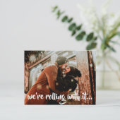 Carte Postale Faire-part Mariage de script blanc moderne photo Enregistrer (Debout devant)
