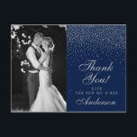 Carte Postale Faire-part Marine bleu et Glam Argent Confetti Mariage Merci<br><div class="desc">Remerciez avec style ces cartes postales de remerciement chic et très tendance mariage. Ce design est facile à personnaliser avec votre libellé d'événement spécial et vos invités seront ravis quand ils reçoivent ces cartes fabuleuses.</div>
