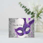 Carte Postale Faire-part Mascarade Violette Enregistrez La Date (Debout devant)