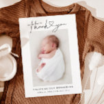 Carte Postale Faire-part Merci photo bébé Coeur Naissance moderne<br><div class="desc">Cette carte postale de modèle de naissance photo design et élégant comprend une photo de votre nouveau-né garçon ou fille, message personnalisé qui peut être personnalisé, texte de typographie écrit à la main qui dit "Merci" avec un coeur entre les mots. Ajoutez le nom du nouveau-né, les statistiques de naissance...</div>