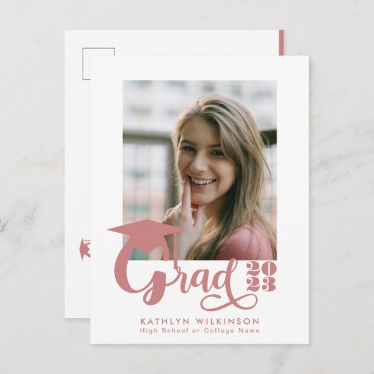 Carte Postale Faire-part Moderne Dusty Pink Script tendance Photo Graduatio (Devant / Derrière)