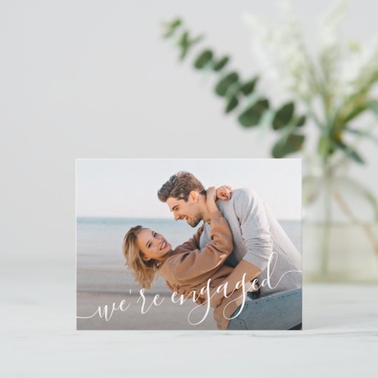 Carte Postale Faire-part Nous sommes engagés mariage photo Enregistrer la d (Debout devant)