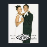 Carte Postale Faire-part Remerciements avec photo personnalisée de mariage<br><div class="desc">Personnalisez cette carte de remerciement de mariage à Las Vegas avec votre propre photo et texte. Entièrement personnalisable. (1) Pour une personnalisation plus poussée, veuillez cliquer sur le bouton "Personnaliser" et utiliser notre outil de conception pour modifier ce modèle. Tous les styles de texte, couleurs et tailles peuvent être modifiés...</div>