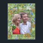 Carte Postale Faire-part Rêves du temple royal du paon doré<br><div class="desc">Plumes de paon dorées et feuilles vertes sur un fond bleu céruléen avec un cadre doré et des bijoux de paon</div>