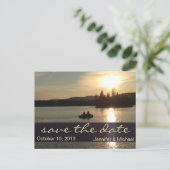 Carte Postale Faire-part Rustic Adirondack Mountain Lake Enregistrer la dat (Debout devant)