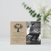 Carte Postale Faire-part Rustic Heart Tree Photo Mariage Enregistrer La Dat (Debout devant)