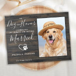 Carte Postale Faire-part Rustic Photo Dog Of Honor Pet Mariage Fiançailles<br><div class="desc">Laissez votre meilleur chien annoncer votre fiançailles avec cette carte de faire-part de chien de chien de compagnie moderne et élégante En tant que "Chien d'honneur", j'annonce "Mes humains se marient". Customisez avec votre photo préférée, et personnalisez avec les noms, date facultative et message fiançailles. Ce chien fiançailles faire-part sera...</div>