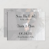 Carte Postale Faire-part Sauver la date Couple de mariage élégant se tenant (Devant / Derrière)