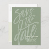 Carte Postale Faire-part Sauver la date Écriture Modern Brush Vert Sauge (Devant / Derrière)