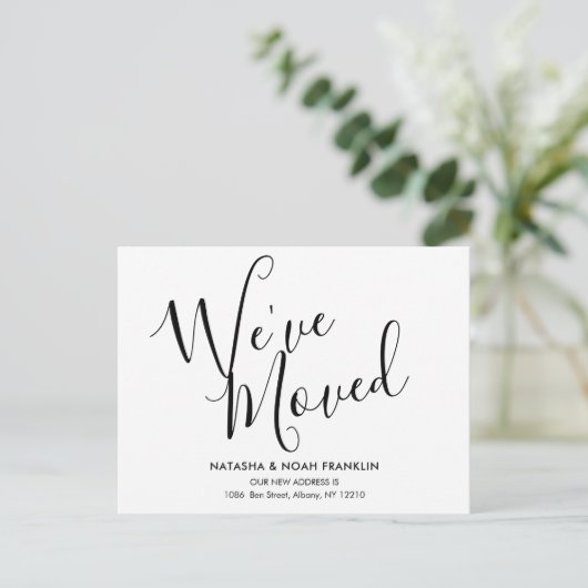 Carte Postale Faire-part Script simple Nous avons déplacé une nouvelle adre (Debout devant)
