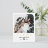 Carte Postale Faire-part Style moderne Gold Script Photo Enregistrer la dat (Debout devant)