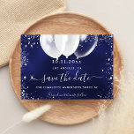 Carte Postale Faire-part Sweet 16 bleu marine ballons blancs enregistrer la<br><div class="desc">Une fille et tendance Enregistrer la carte Date pour une Sweet 16, 16e anniversaire fête. Un arrière - plan bleu marine inégal. Décoré de parties scintillant en faux argent et de ballons blancs. Le texte : Save the Date est écrit avec un grand script de style à la main tendance....</div>