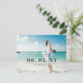 Carte Postale Faire-part Typographie Moderne Élégante Photo Enregistrer la  (Debout devant)