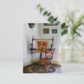 Carte Postale Faire une tapisserie (Debout devant)