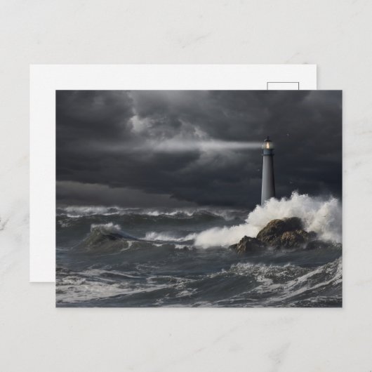 Carte Postale Faisceau de lumière brillant dans l'océan orageux (Devant / Derrière)