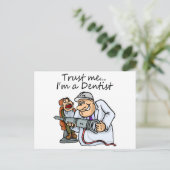 Carte Postale Faites-moi confiance I Est Dentiste (Debout devant)