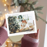 Carte Postale Famille de photos de Noël moderne | Joyeux Noël<br><div class="desc">Famille de photos de Noël moderne | Joyeux Noël</div>