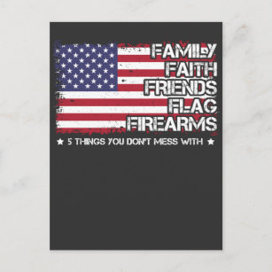 Carte Postale Famille Foi Amis Drapeau Armes à feu Fière América