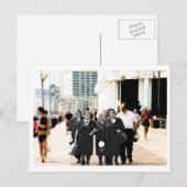 Carte Postale Famille sur la promenade (Devant / Derrière)