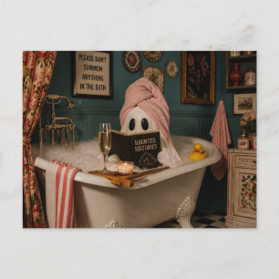 Carte Postale Fantôme dans la lecture du bain moussant