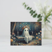 Carte Postale Fantôme mignon Whimsical avec couronne florale sur (Debout devant)