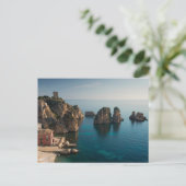 Carte Postale Faraglioni et Tonnara à Scopello, Sicile (Debout devant)