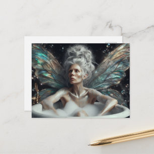 Carte Postale Fée aînée Femme Cheveux Gris dans le bain moussant