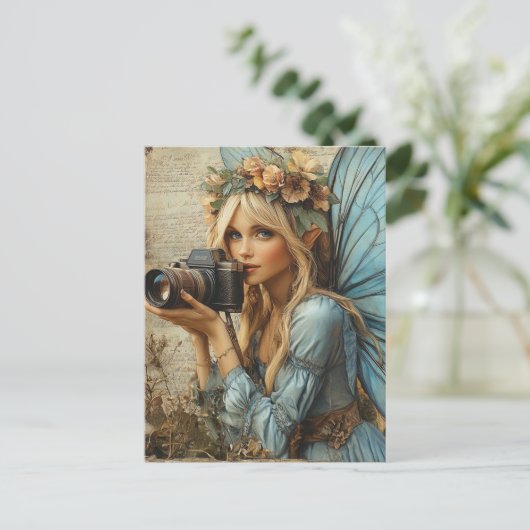 Carte Postale Fée avec une caméra Collage multimédia mixte (Debout devant)