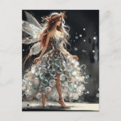 Carte Postale Fée dans un défilé de mode robe faite de plastique (Devant)
