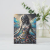 Carte Postale Fée dans une robe Recyclée (Debout devant)