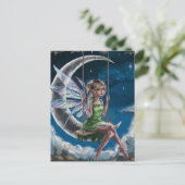 Carte Postale Fée mignonne se balançant devant la lune (Debout devant)