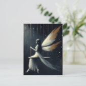 Carte Postale Fée nocturne sur une balançoire en robe blanche (Debout devant)