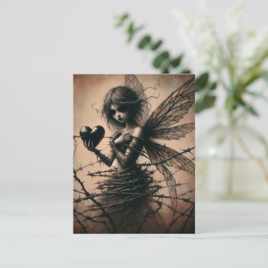 Carte Postale fée noire (Debout devant)